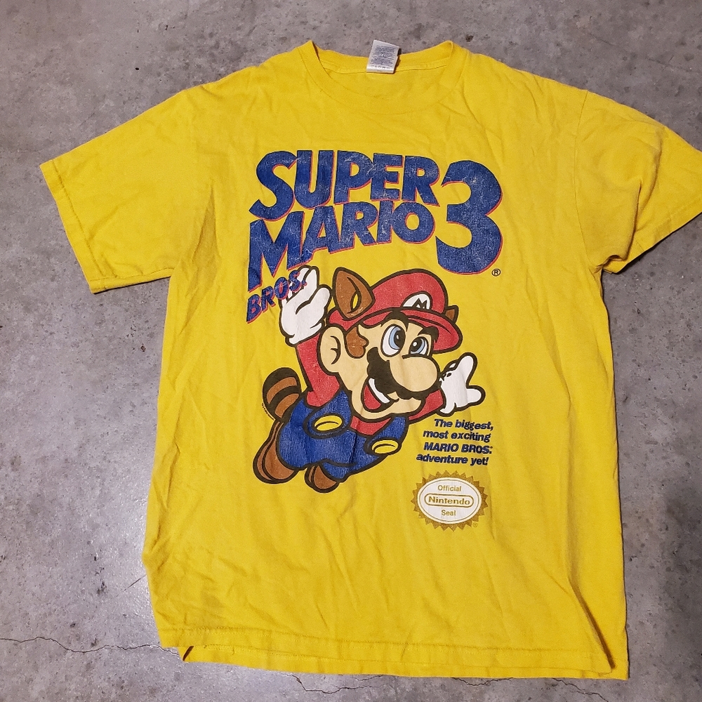 Super mario bros 3 shirt size medium mens